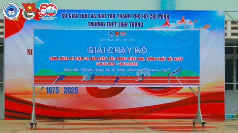 <a href="/hoat-dong-cua-truong/giai-chay-bo-chao-mung-ky-niem-50-nam-ngay-giai-phong-mien-nam-thong-nhat-dat-n/ct/92999/528204">Giải chạy bộ chào mừng kỷ niệm 50 năm ngày<span class=bacham>...</span></a>