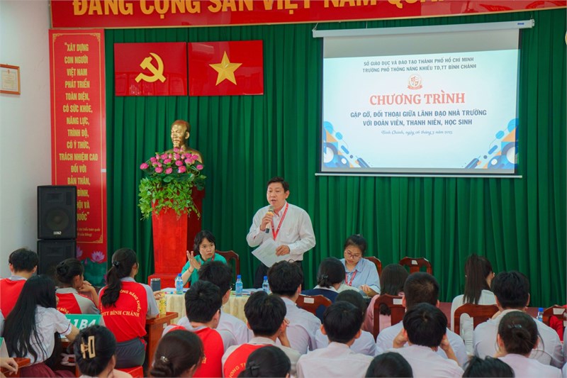 Chương trình gặp gỡ, đối thoại giữa lãnh đạo nhà trường với đoàn viên, thanh niên_lần ii