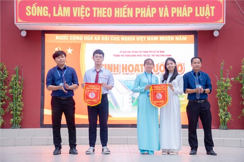 Sinh hoạt dưới cờ tuần 8 - hk2