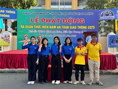 Đoàn trường thpt ngô quyền tham gia lễ phát động ra quân thực hiện năm an toàn giao thông 2025.