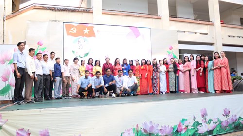 Đảng bộ trường thpt ngô quyền tổ chức kỷ niệm 95 năm ngày thành lập đảng cộng sản việt nam (3/2/1930 - 3/2/2025)
