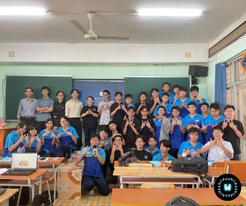 Trường thpt tổ chức các khóa học trí tuệ nhân tạo cho học sinh