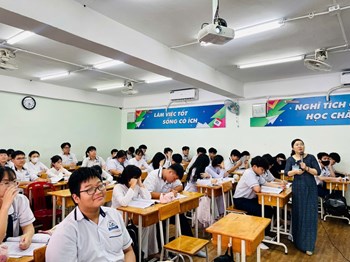Tin Tức: Dạy thêm ôn thi không quá 2 tiết 1 tuần