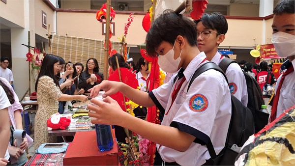 🔥bùng cháy với sắc xuân - trải nghiệm cực chất tại thpt nguyễn hiền