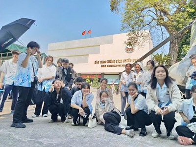 Hành trình đến với địa chỉ đỏ lớp 11b4 năm 2024-2025