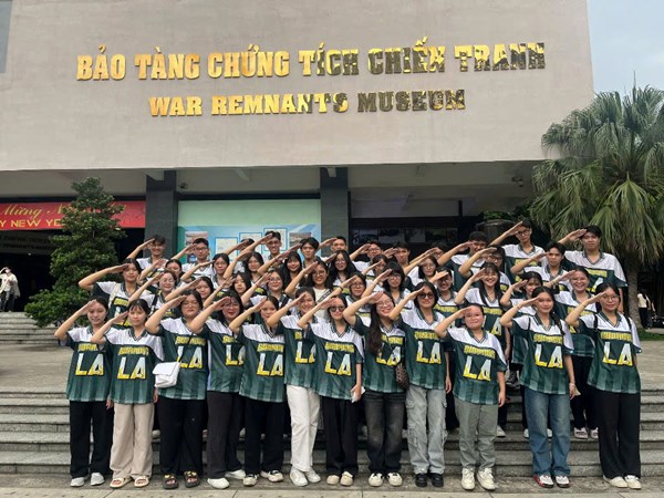 Hành trình đến với địa chỉ đỏ lớp 11b13 năm 2024-2025