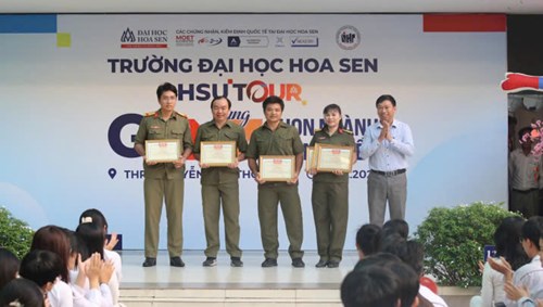 Tuyên dương thành tích Học sinh và giáo viên trong hội thao Giáo dục Quốc Phòng- An ninh 2025