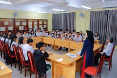 Lễ ra quân Đội tuyển học sinh giỏi cấp thành phố khối 12 năm học 2024 - 2025