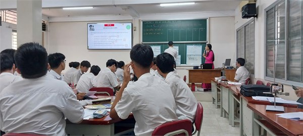  Tiết Dạy Hóa Học Sáng Tạo – Khi Học Sinh Là Trung Tâm Khám Phá Kiến Thức 