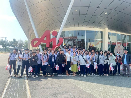 Học sinh khối 11 năm học 2024-2025 học tập trải nghiệm tại nhà máy bột ngọt Ajinomoto Long Thành