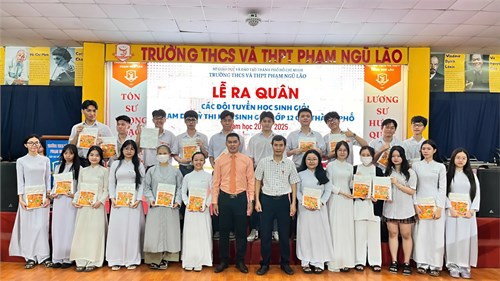 Lễ ra quân các đội tuyển học sinh giỏi khối 12 cấp thành phố năm học 2024 - 2025