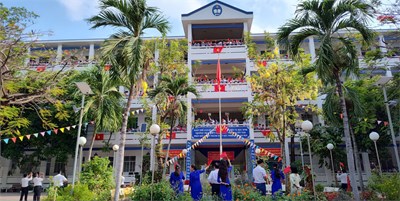 <a href="/tin-tuc-su-kien/truong-thcs-thpt-phan-chau-trinh-huong-ung-ky-nien-50-nam-ngay-giai-phong-hoan/ctfull/26913/527652">Trường THCS, THPT Phan Châu Trinh hưởng ứng kỷ niện<span class=bacham>...</span></a>