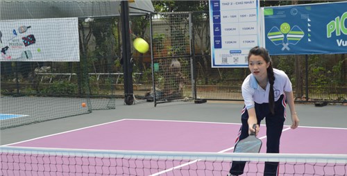 Buổi học trải nghiệm môn thể thao mới Pickleball
