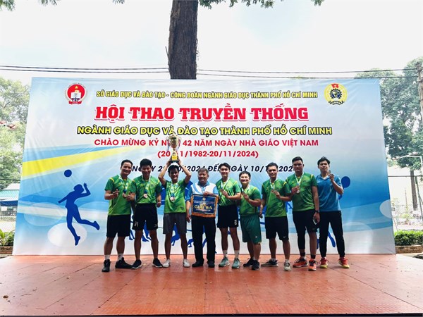 Giả Ba - Huy Chương Đồng - Đội Bóng Chuyền - Hội thao truyền thống Công đoàn ngành Giáo dục TP. HCM chào mừng ngày Nhà giáo Việt Nam 20/11/2024