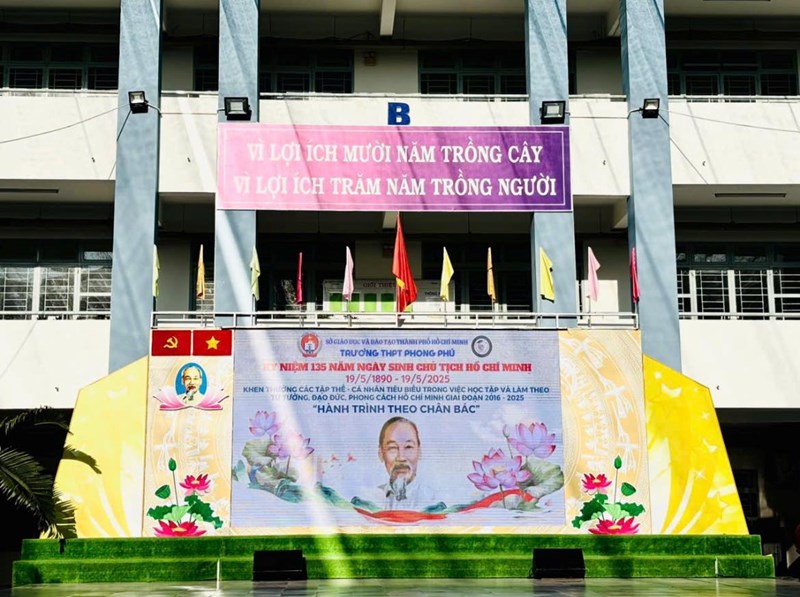 Lễ kỷ niệm 135 năm ngày sinh chủ tịch hồ chí minh (19/05/1890 - 19/05/2025)