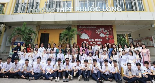 Lễ ra quân đội tuyển học sinh giỏi 12
