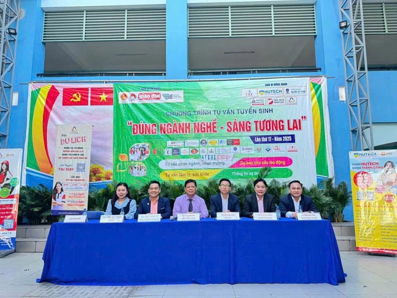 Chương trình tư vấn tuyển sinh “đúng ngành nghề - sáng tương lai” lần thứ 17 năm 2025
