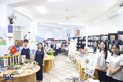 Ngày hội sách  Chạm vào trang sách - Chạm vào ước mơ 