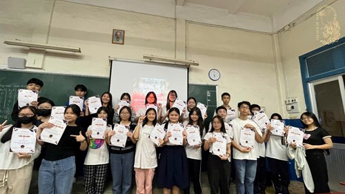 Bạn đã bao giờ tự tay tạo ra một chiến binh đất nung chưa?