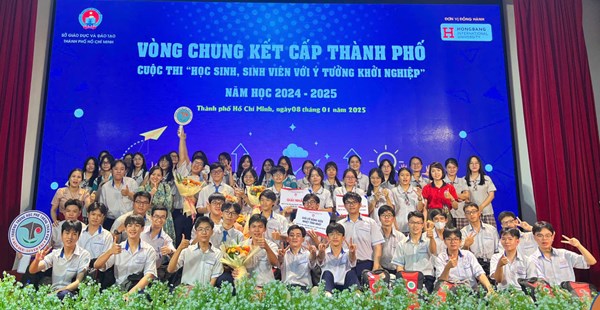 Tuyên dương, chúc mừng thầy cô và học sinh đạt thành tích trong cuộc thi Học sinh, sinh viên với ý tưởng khởi nghiệp cấp Thành phố năm học 2024-2025