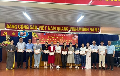 Họp Hội đồng sư phạm Sơ kết HKI và Họp mặt tất niên mừng xuân Ất Tỵ năm 2025