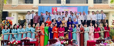 Họp mặt Kỷ niệm 42 năm Ngày Nhà giáo Việt Nam năm học 2024-2025