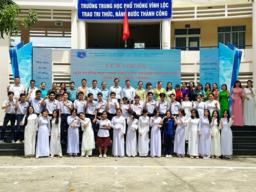 Chúc mừng Đội tuyển học sinh giỏi Khối 12 năm học 2024 - 2025