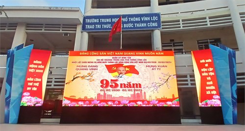 Chi bộ Trường THPT Vĩnh Lộc tổ chức chương trình kỷ niệm 95 năm Ngày thành lập Đảng Cộng sản Việt Nam (03/02/1930 - 03/02/2025)