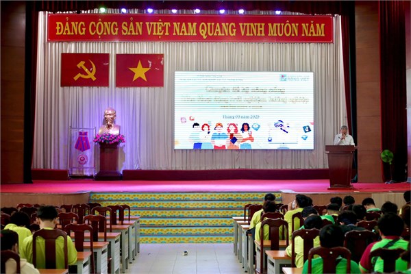 Chuyên đề kỹ năng sống - Hoạt động trải nghiệm hướng nghiệp tại điểm học trường Cao đẳng Kinh tế Kỹ thuật Thành phố Hồ Chí Minh