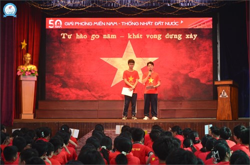[Trường phổ thông Văn Lang] VĂN LANG RỰC RỠ SẮC ĐỎ - TỰ HÀO 50 NĂM GIẢI PHÓNG MIỀN NAM