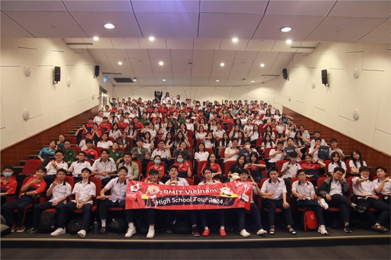 Tham quan hướng nghiệp tại Đại học RMIT - 26-10-2024