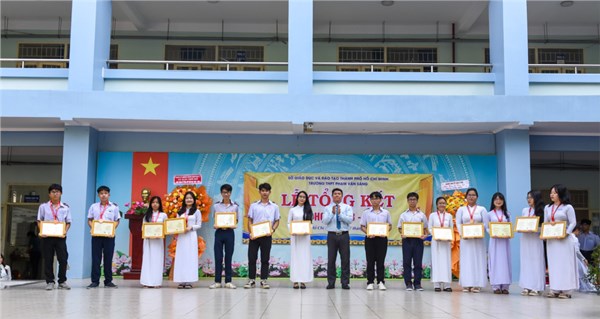 z55586201027938ade579eba10761cd445b1ade8ef345f_21620249.jpg