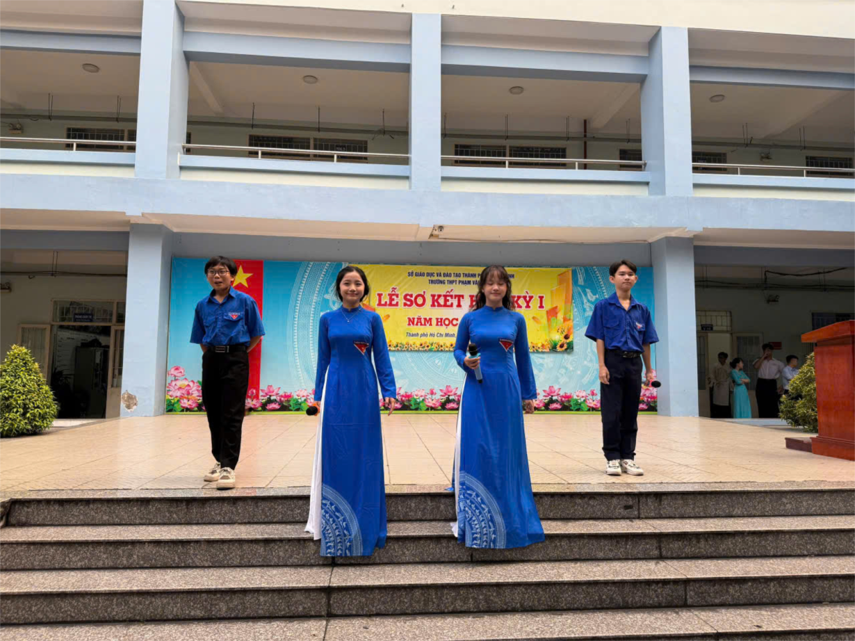 z620551167509586ca3d8d9a80d6d852350f5895de11c7_151202514.jpg